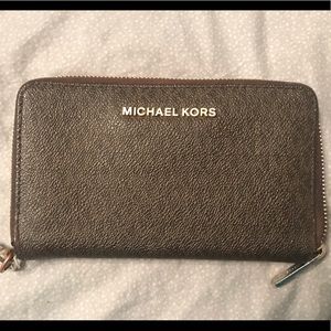 Micheal Kors Wallet